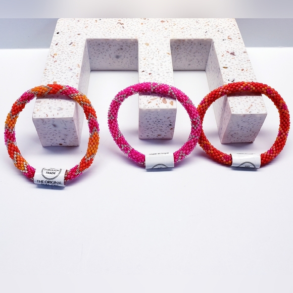 CAROUSEL -Original Roll-On® Bracelets, 7" round, made in Nepal #4 (3 pieces) - Picture 5 of 5